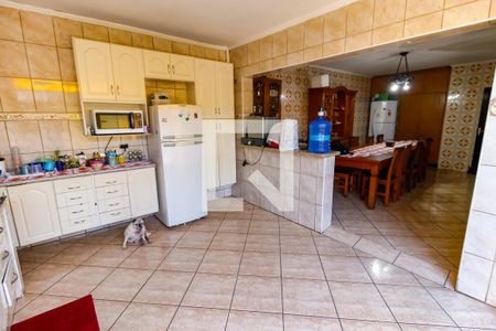 Casa à venda com 300m², 3 quartos e 4 vagasCozinha - Armários