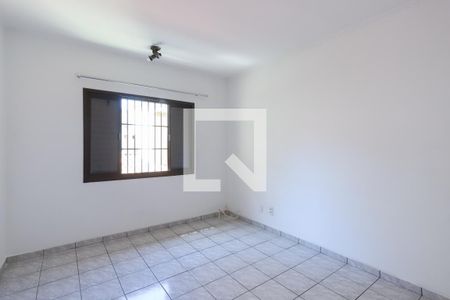 Casa para alugar com 200m², 3 quartos e 2 vagas Casa para alugar com 200m², 3 quartos e 2 vagasSuíte 3