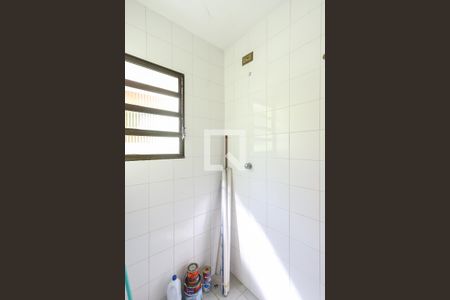 Casa para alugar com 200m², 3 quartos e 2 vagas Casa para alugar com 200m², 3 quartos e 2 vagasBanheiro de serviço