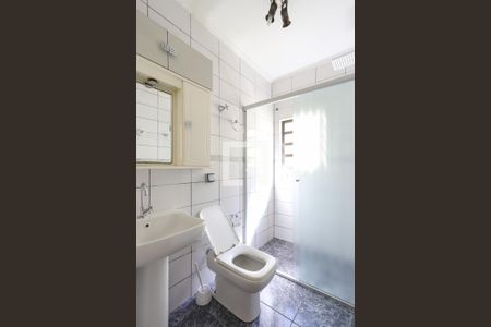 Casa para alugar com 200m², 3 quartos e 2 vagas Casa para alugar com 200m², 3 quartos e 2 vagasBanheiro da Suíte 1