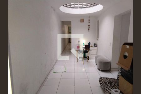 Casa à venda com 4 quartos, 250m² em Campo Belo, São Paulo