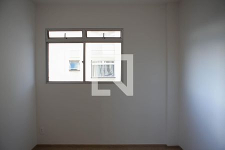 Quarto 1 de apartamento à venda com 2 quartos, 48m² em São João Batista, Belo Horizonte