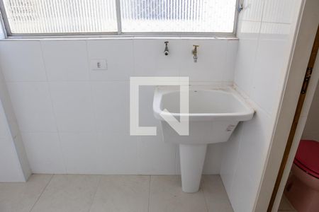 Apartamento à venda com 83m², 2 quartos e 1 vagaÁrea de Serviço