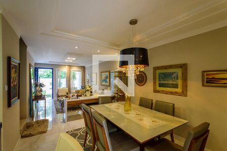 Casa de condomínio à venda com 201m², 2 quartos e 2 vagasSala