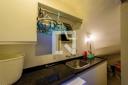 Casa de condomínio à venda com 201m², 2 quartos e 2 vagasLavanderia