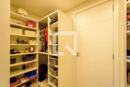 Casa de condomínio à venda com 201m², 2 quartos e 2 vagasCloset da suíte 1