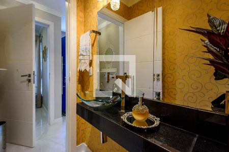 Casa de condomínio à venda com 201m², 2 quartos e 2 vagasLavabo