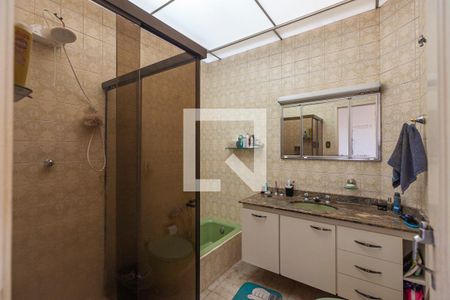 Casa à venda com 142m², 3 quartos e 2 vagasBanheiro corredor