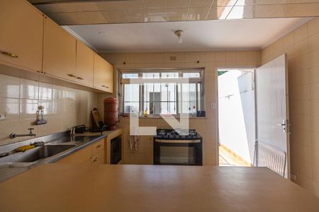 Casa à venda com 142m², 3 quartos e 2 vagasCozinha