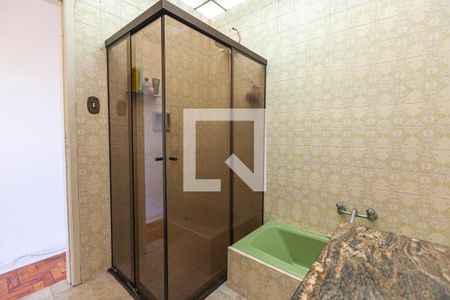 Casa à venda com 142m², 3 quartos e 2 vagasBanheiro corredor