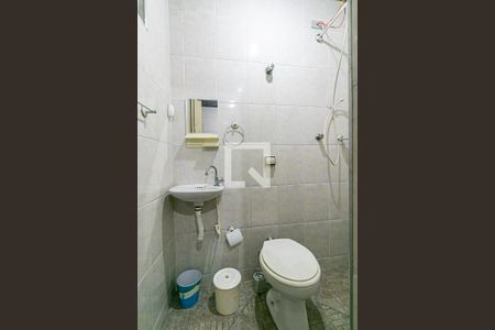 Casa à venda com 176m², 2 quartos e 4 vagasGaragem - Banheiro