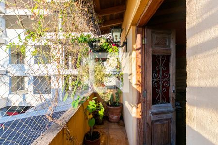 Casa à venda com 200m², 3 quartos e 1 vaga Casa à venda com 200m², 3 quartos e 1 vaga3o. Andar - Varanda da Suíte