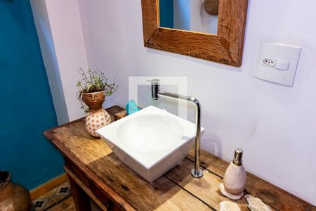 1o. Andar - Lavabo de casa para alugar com 3 quartos, 200m² em Vila Clementino, São Paulo