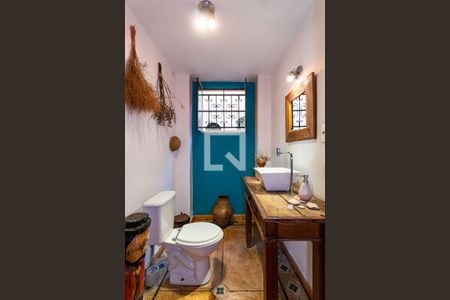 1o. Andar - Lavabo de casa para alugar com 3 quartos, 200m² em Vila Clementino, São Paulo