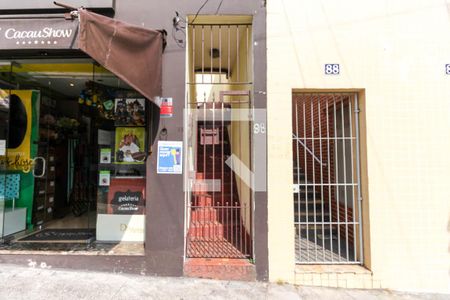 Casa para alugar com 150m², 2 quartos e sem vagaFachada