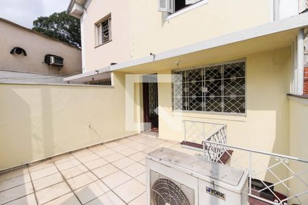 Casa para alugar com 150m², 2 quartos e sem vagaQuintal