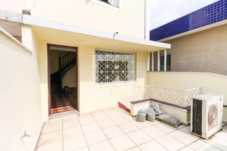 Casa para alugar com 150m², 2 quartos e sem vagaQuintal