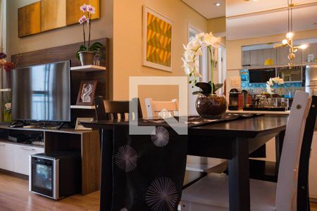 Sala de apartamento à venda com 2 quartos, 60m² em Campestre, Santo André