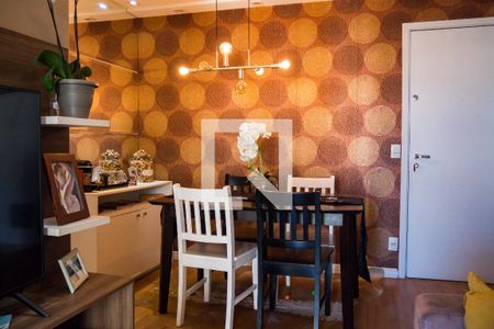 Sala de apartamento à venda com 2 quartos, 60m² em Campestre, Santo André