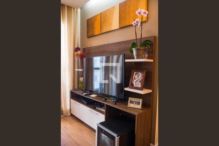 Sala de apartamento à venda com 2 quartos, 60m² em Campestre, Santo André