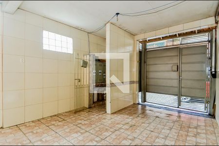Garagem de casa para alugar com 2 quartos, 110m² em Jardim Maria Aparecida, Guarulhos