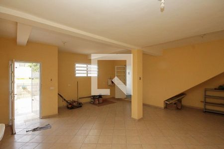 Salão de casa para alugar com 2 quartos, 250m² em Vila Olinda, São Paulo