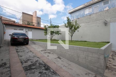 Quintal e Garagem de casa para alugar com 2 quartos, 250m² em Vila Olinda, São Paulo
