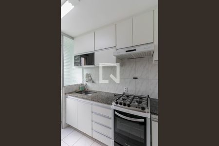 Apartamento para alugar com 85m², 3 quartos e 1 vaga Apartamento para alugar com 85m², 3 quartos e 1 vagaCozinha e Área de Serviço
