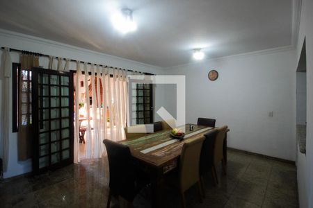 Casa à venda com 160m², 3 quartos e 2 vagasCopa