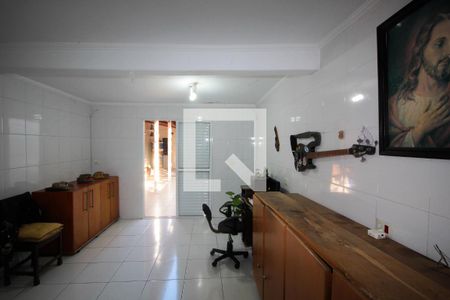 Casa à venda com 160m², 3 quartos e 2 vagasEdícula