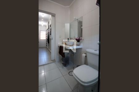 Casa à venda com 160m², 3 quartos e 2 vagasSuíte