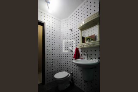 Casa à venda com 160m², 3 quartos e 2 vagasBanheiro Social -Piso Térreo