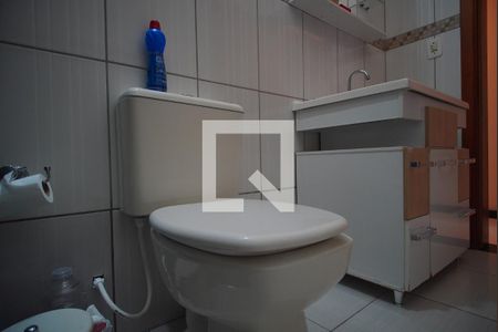 Casa à venda com 250m², 3 quartos e 4 vagasBanheiro Corredor