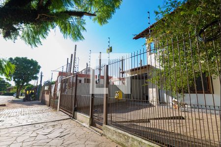 Casa à venda com 200m², 2 quartos e 1 vagaFachada