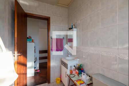 Casa à venda com 200m², 2 quartos e 1 vagaBanheiro