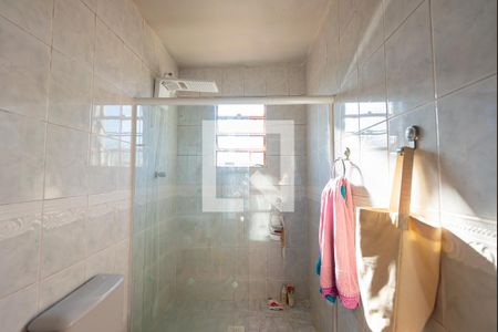 Casa à venda com 200m², 2 quartos e 1 vagaBanheiro