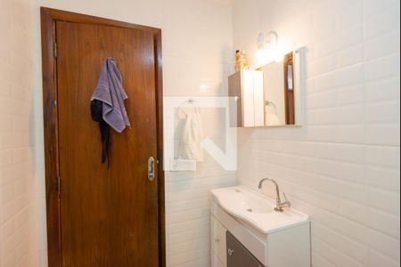 Casa à venda com 200m², 2 quartos e 1 vagaBanheiro