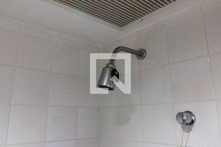 Banheiro de serviço de apartamento à venda com 3 quartos, 98m² em Tijuca, Rio de Janeiro