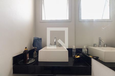 Casa à venda com 430m², 4 quartos e 8 vagasLavabo 