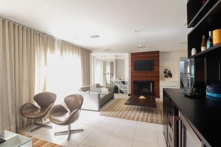 Sala  de casa à venda com 4 quartos, 430m² em Jardim Textil, São Paulo