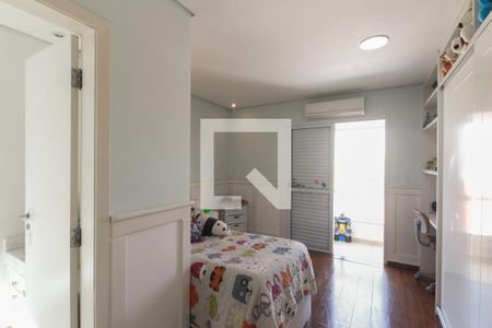 Casa à venda com 430m², 4 quartos e 8 vagasSuíte 3