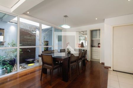 Sala de Jantar  de casa à venda com 4 quartos, 430m² em Jardim Textil, São Paulo