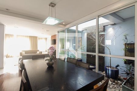 Sala de Jantar  de casa à venda com 4 quartos, 430m² em Jardim Textil, São Paulo