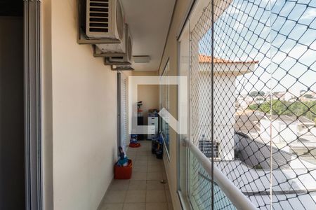 Casa à venda com 430m², 4 quartos e 8 vagasVaranda Suíte 2 e Suíte 3