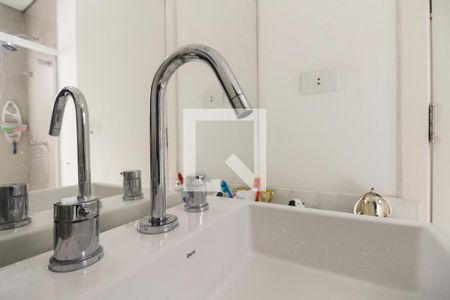 Casa à venda com 430m², 4 quartos e 8 vagasBanheiro Suíte 3