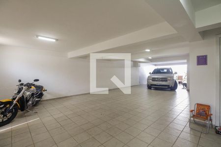 Casa à venda com 430m², 4 quartos e 8 vagasGaragem 