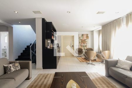 Sala  de casa à venda com 4 quartos, 430m² em Jardim Textil, São Paulo