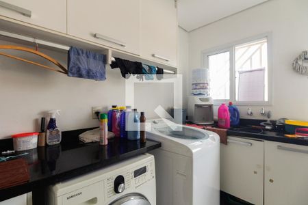 Casa à venda com 430m², 4 quartos e 8 vagasÁrea de Serviço 