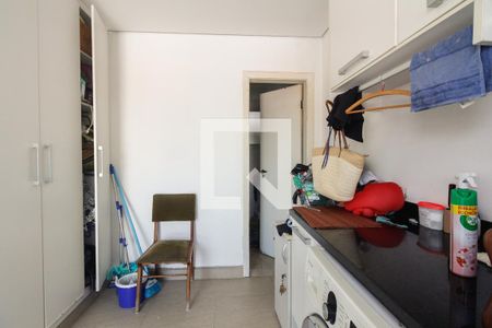 Casa à venda com 430m², 4 quartos e 8 vagasÁrea de Serviço 