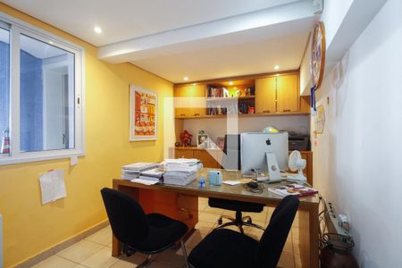 Casa à venda com 430m², 4 quartos e 8 vagasEscritório - Garagem 